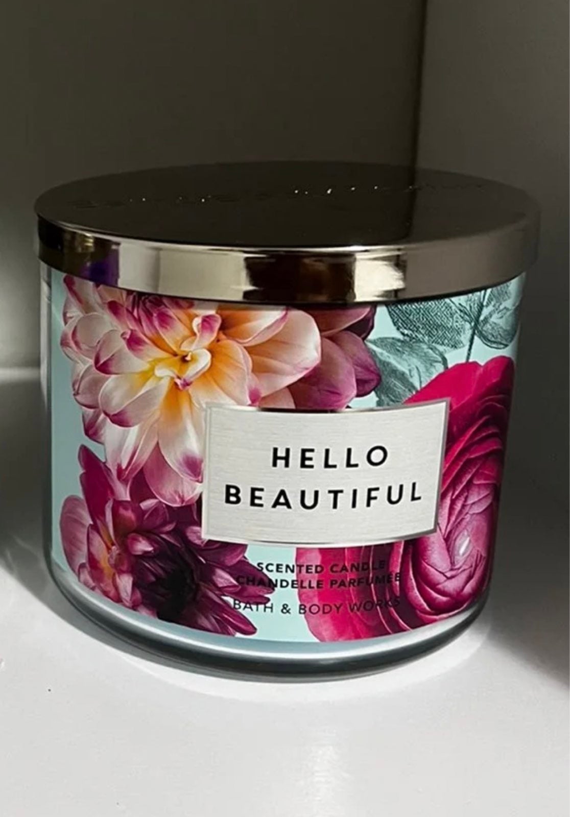 bath-body-works-hello-beautiful-3-wick-candle